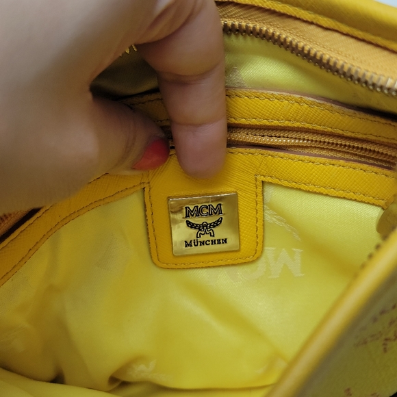 100% Authentic MCM small crossbody bag - Picture 8 of 12